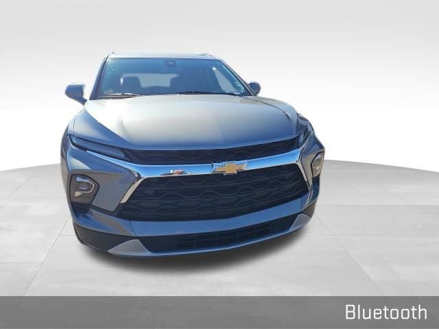 Used 2024 Chevrolet Blazer LT w/ Convenience Package image 3