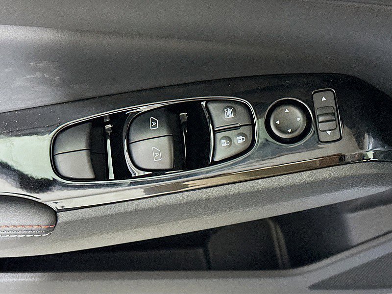 New 2025 Nissan Altima 2.5 SR w/ SR Premium Package image 19