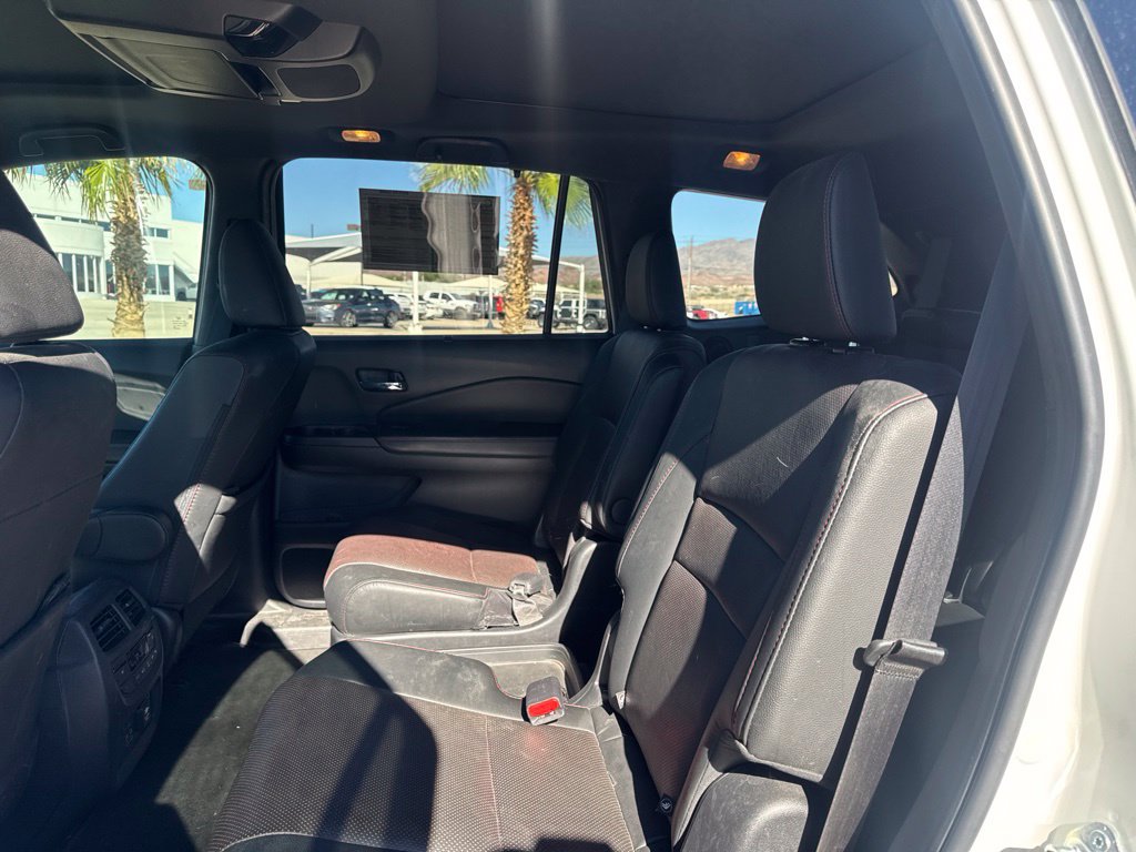Used 2021 Honda Pilot Black Edition image 9