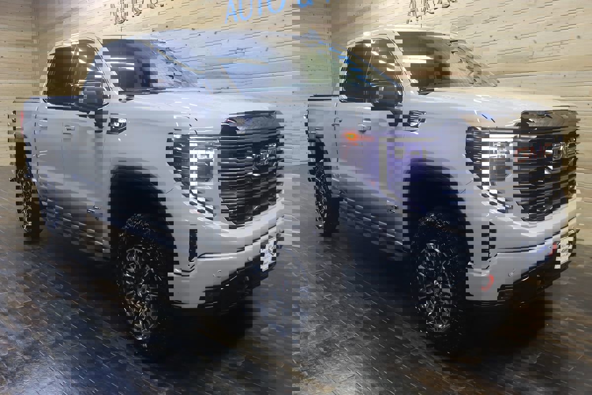 Used 2026 GMC Sierra 1500 AT4 w/ AT4 Premium Package image 2