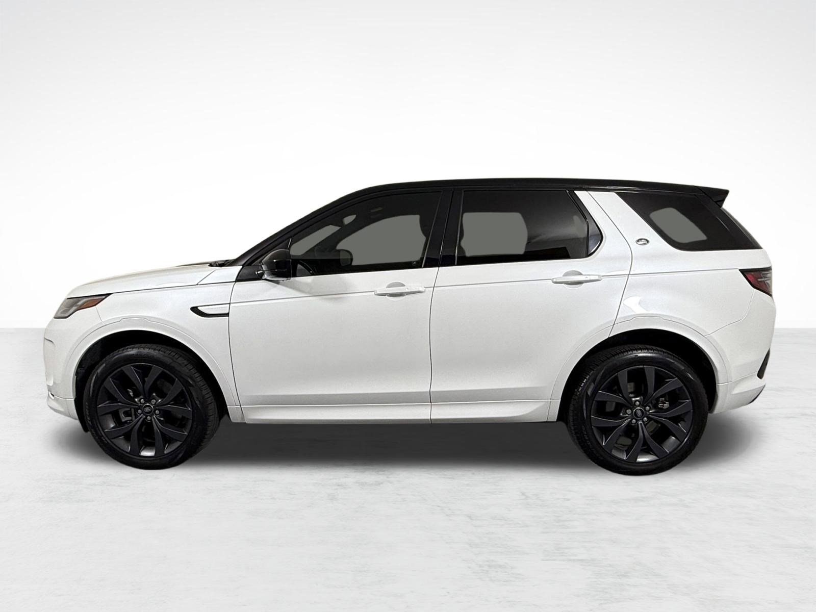 Used 2023 Land Rover Discovery Sport SE R-Dynamic image 2