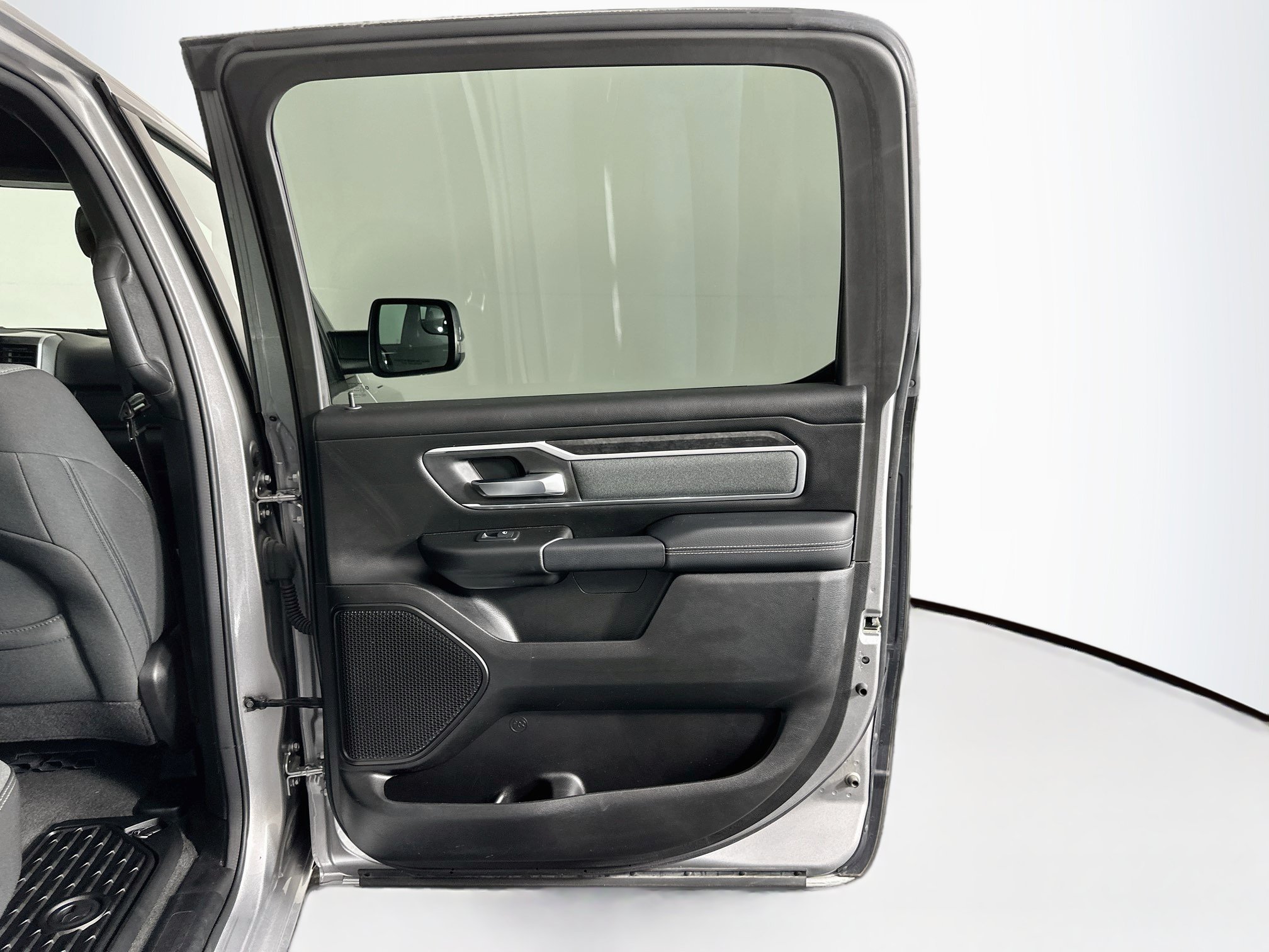 Used 2023 RAM 1500 Big Horn AWD/4WD image 29