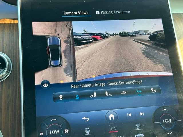 Used 2023 Mercedes-Benz GLC 300 4MATIC w/ Pinnacle Trim Package image 24