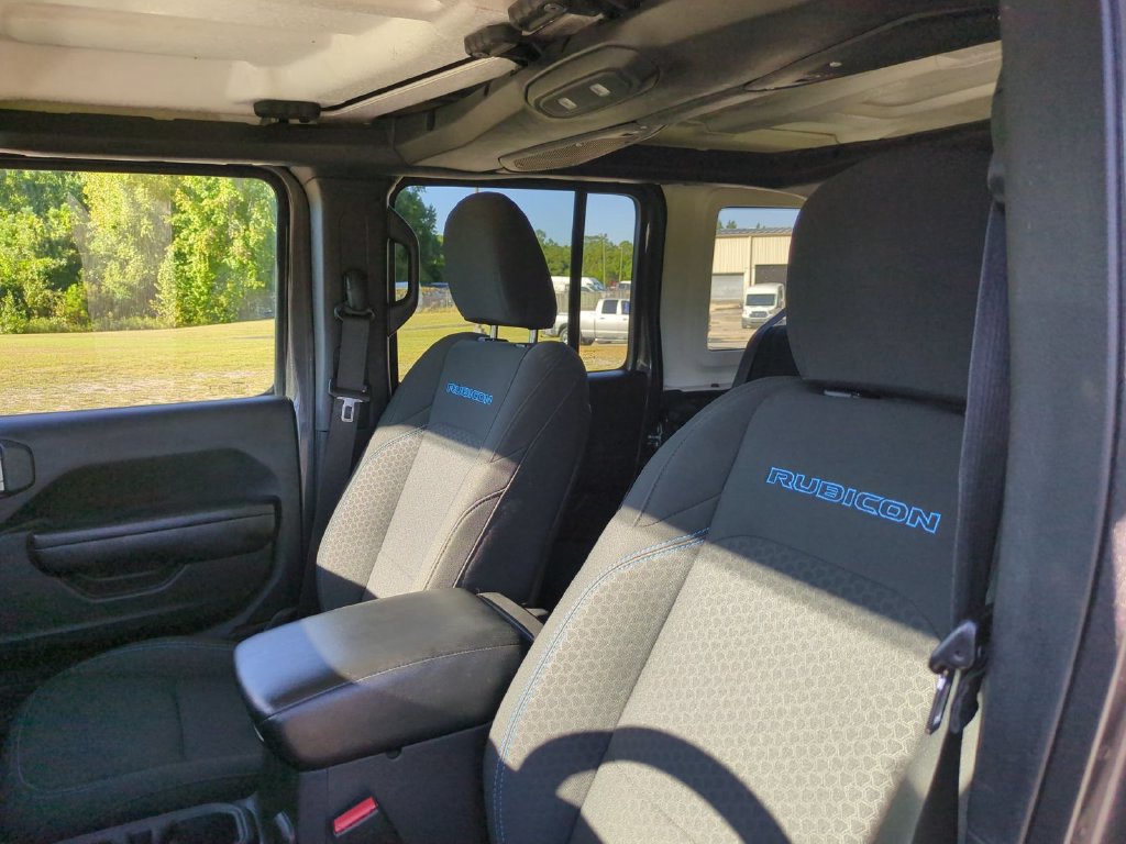 Used 2024 Jeep Wrangler Unlimited Rubicon 4xe AWD/4WD image 15