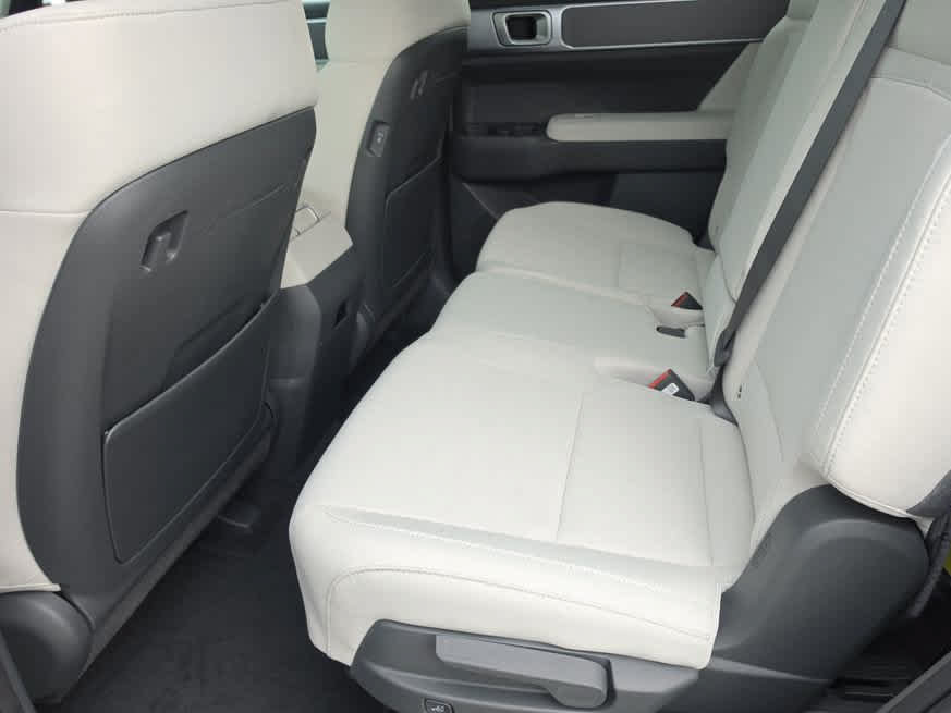 New 2027 Hyundai Santa Fe SE FWD image 20