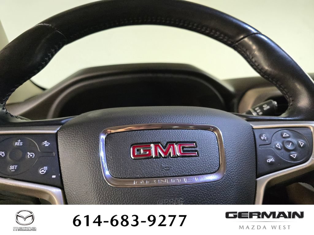 Used 2021 GMC Acadia Denali w/ Denali Technology Package AWD/4WD image 25