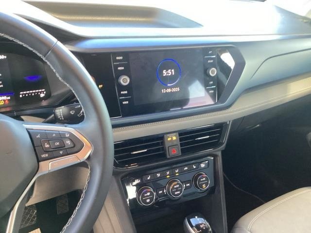 Used 2024 Volkswagen Taos SE image 6