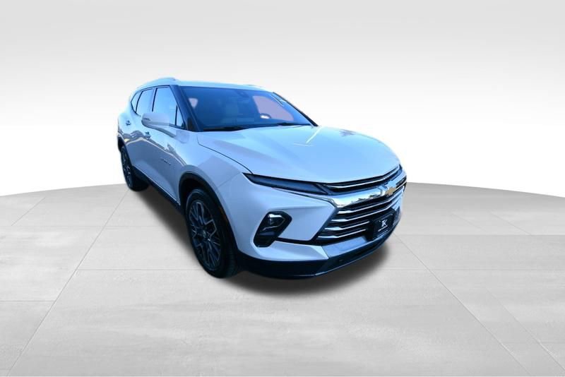 Used 2025 Chevrolet Blazer Premier w/ Driver Confidence II Package AWD/4WD image 10