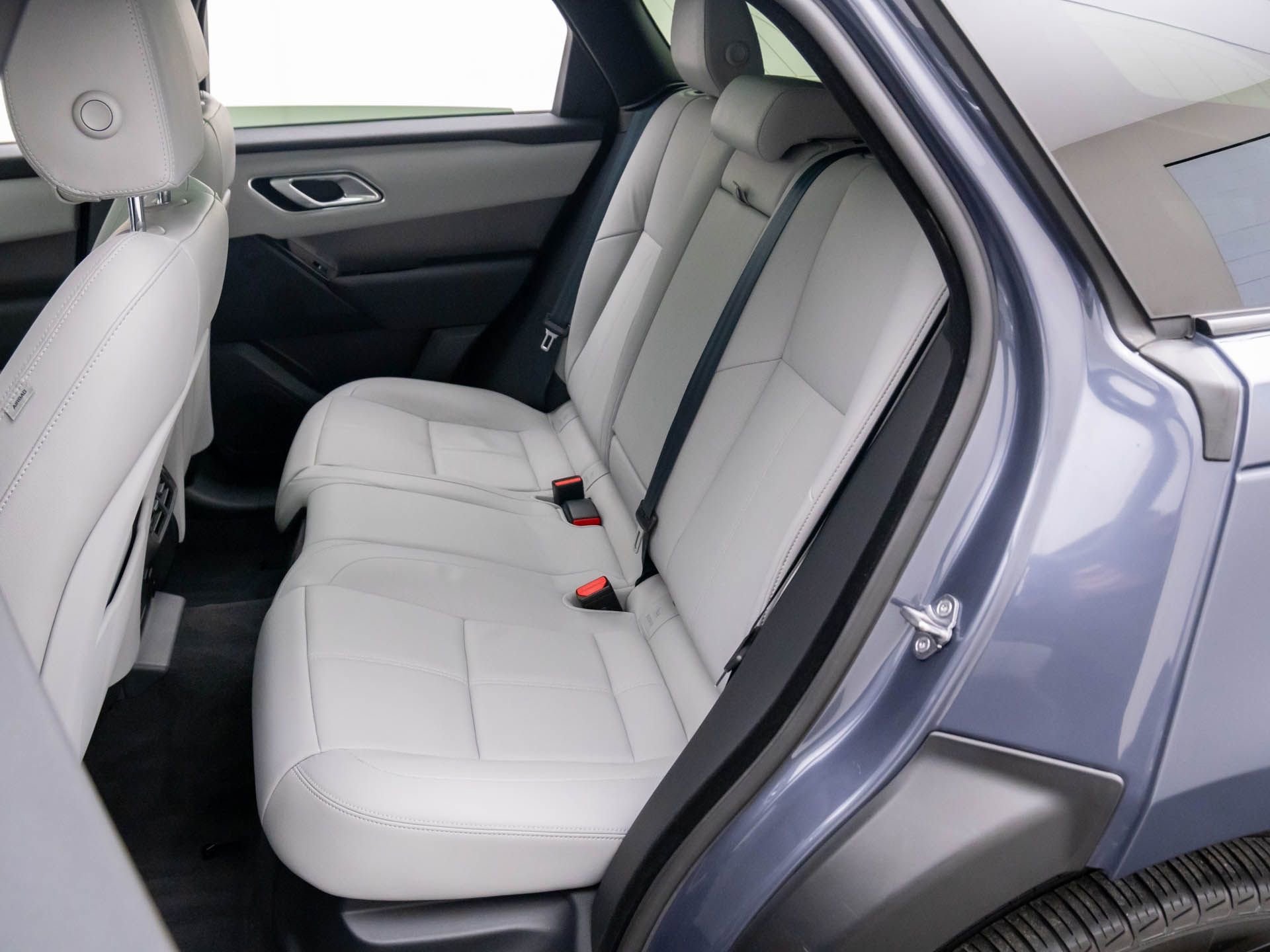 Used 2024 Land Rover Range Rover Velar Dynamic SE image 17