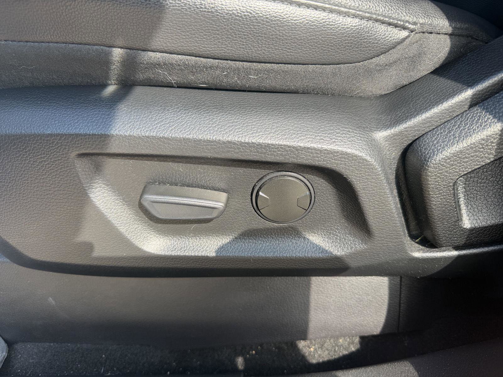 Used 2021 Ford Ranger Lariat w/ Equipment Group 501A High image 14