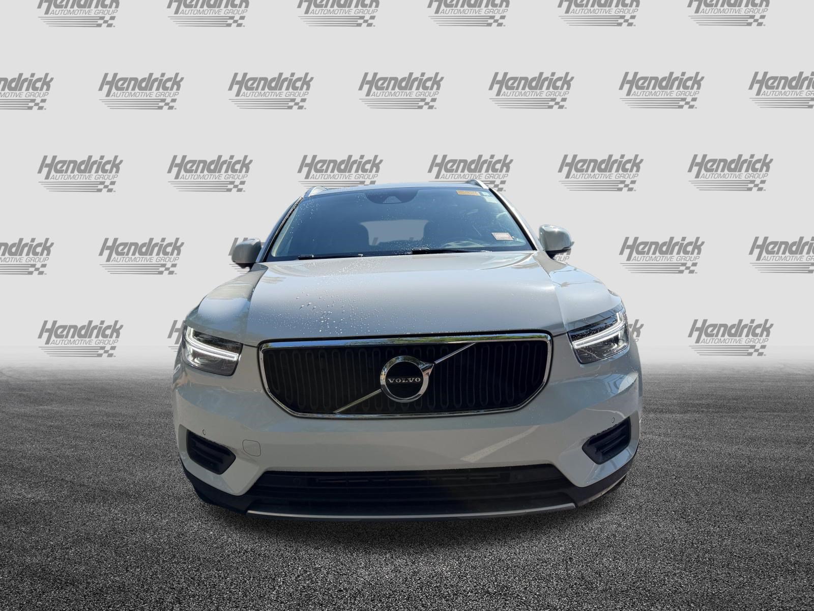 Used 2020 Volvo XC40 T5 Momentum AWD/4WD image 3
