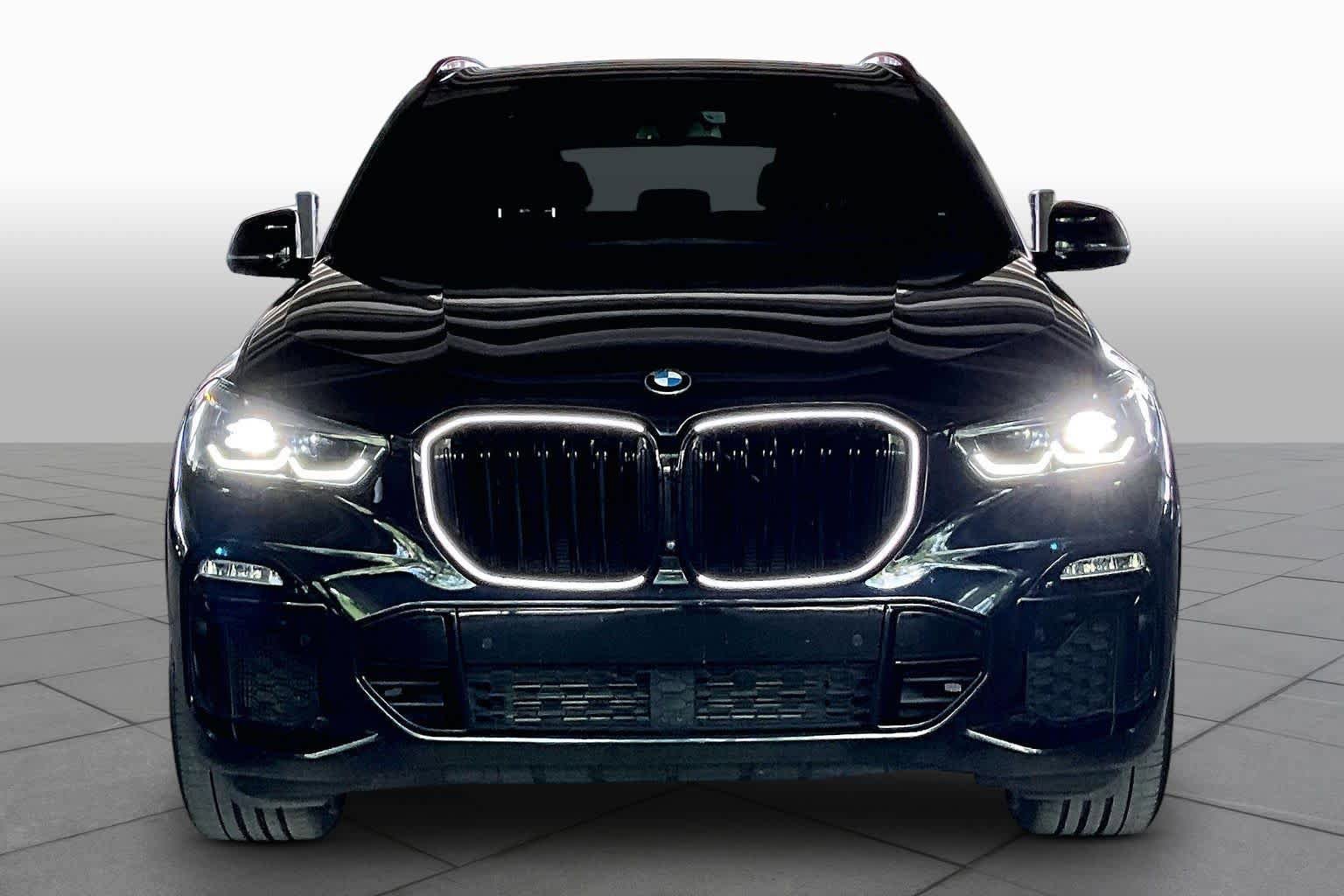 Used 2021 BMW X5 sDrive40i w/ M Sport Package RWD image 3