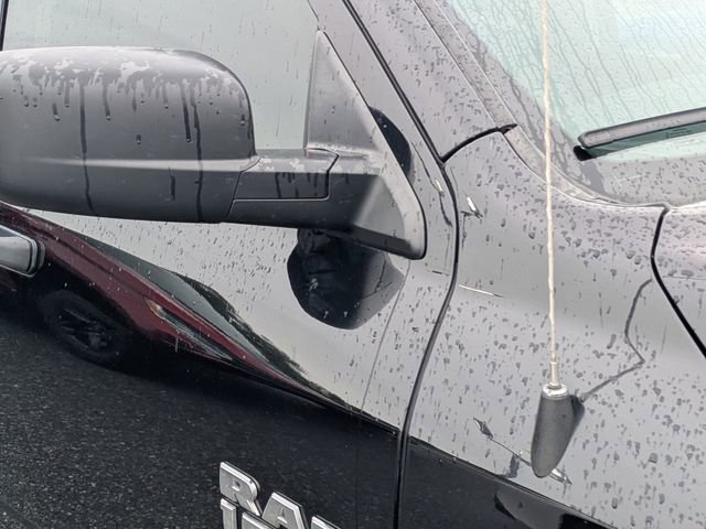 Used 2022 RAM 1500 Classic SLT image 10