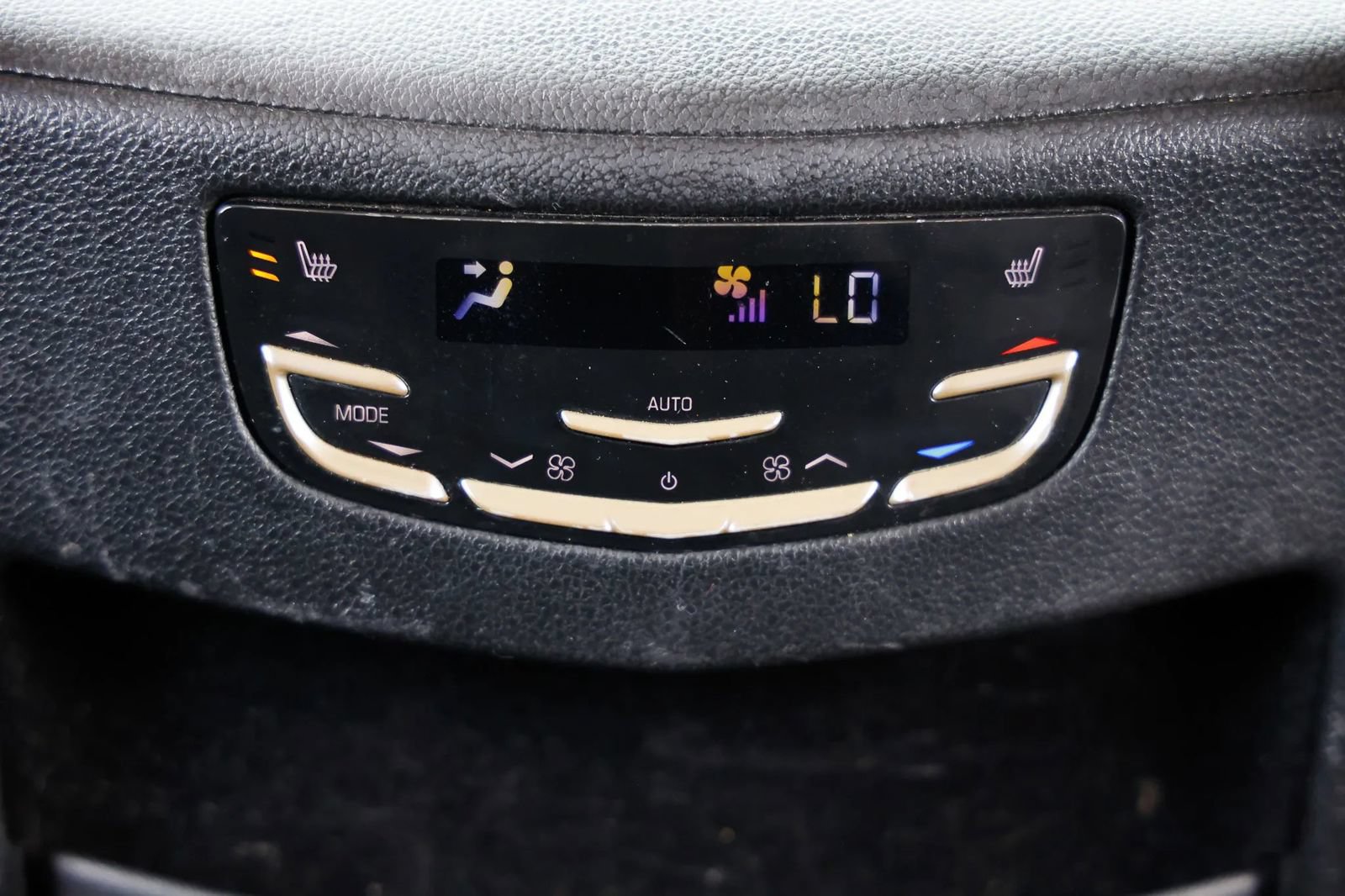 Used 2016 Cadillac Escalade 2WD image 40