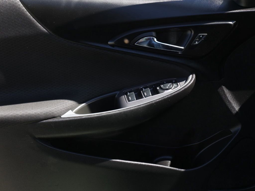 Used 2024 Chevrolet Malibu LT image 23