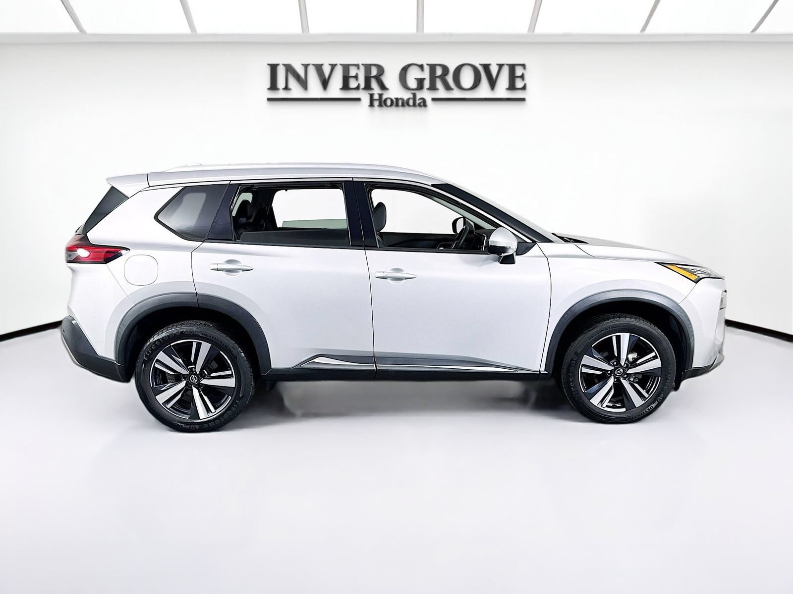 Used 2021 Nissan Rogue SL AWD/4WD image 4