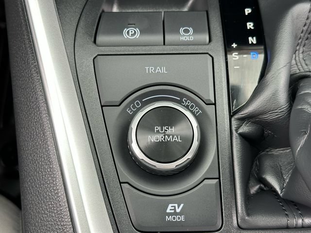 Certified 2025 Toyota RAV4 XLE w/ Convenience Package AWD/4WD image 21