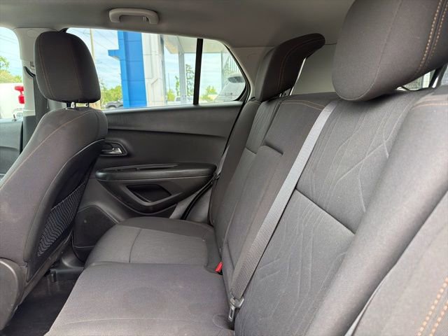 Used 2017 Chevrolet Trax LT AWD/4WD image 8