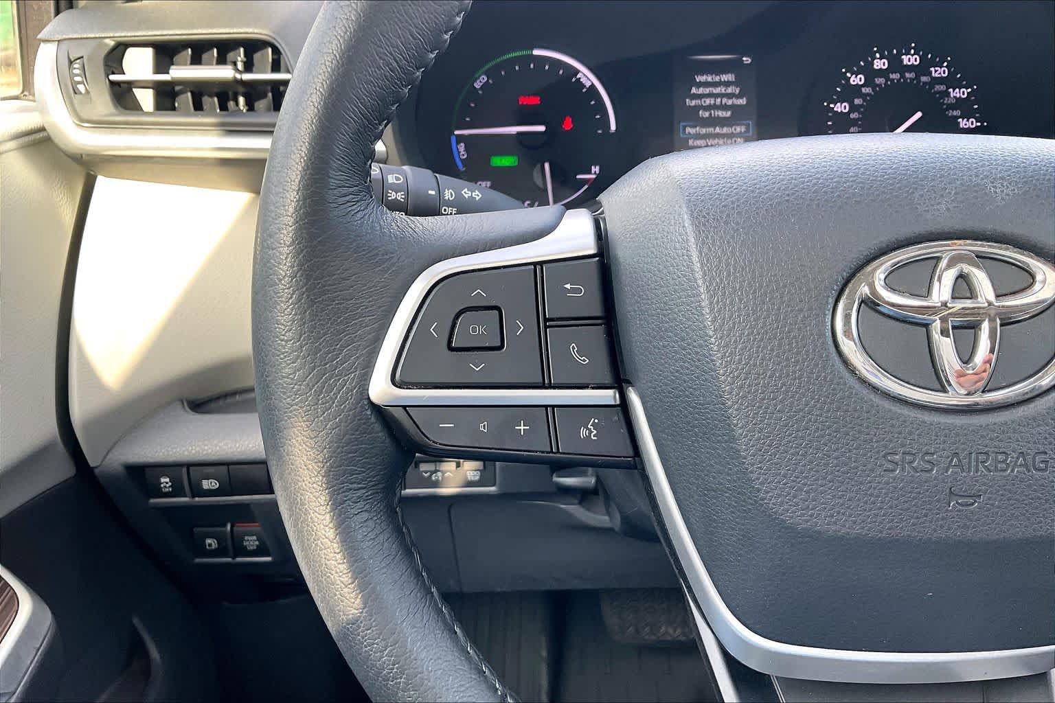 Used 2022 Toyota Sienna XLE FWD image 23