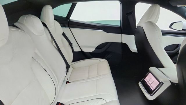 Used 2022 Tesla Model S Plaid AWD/4WD image 24
