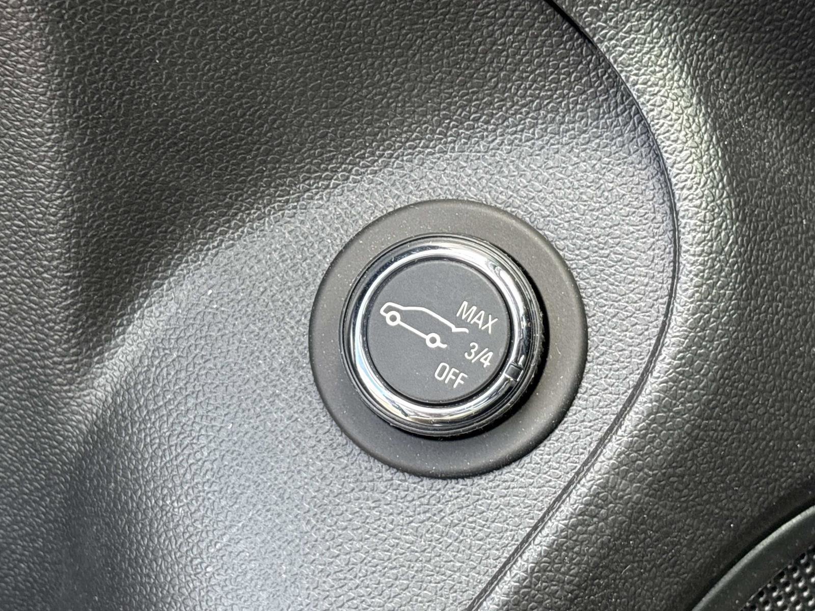 Used 2022 Buick Encore GX Essence w/ Advanced Technology Package FWD image 27