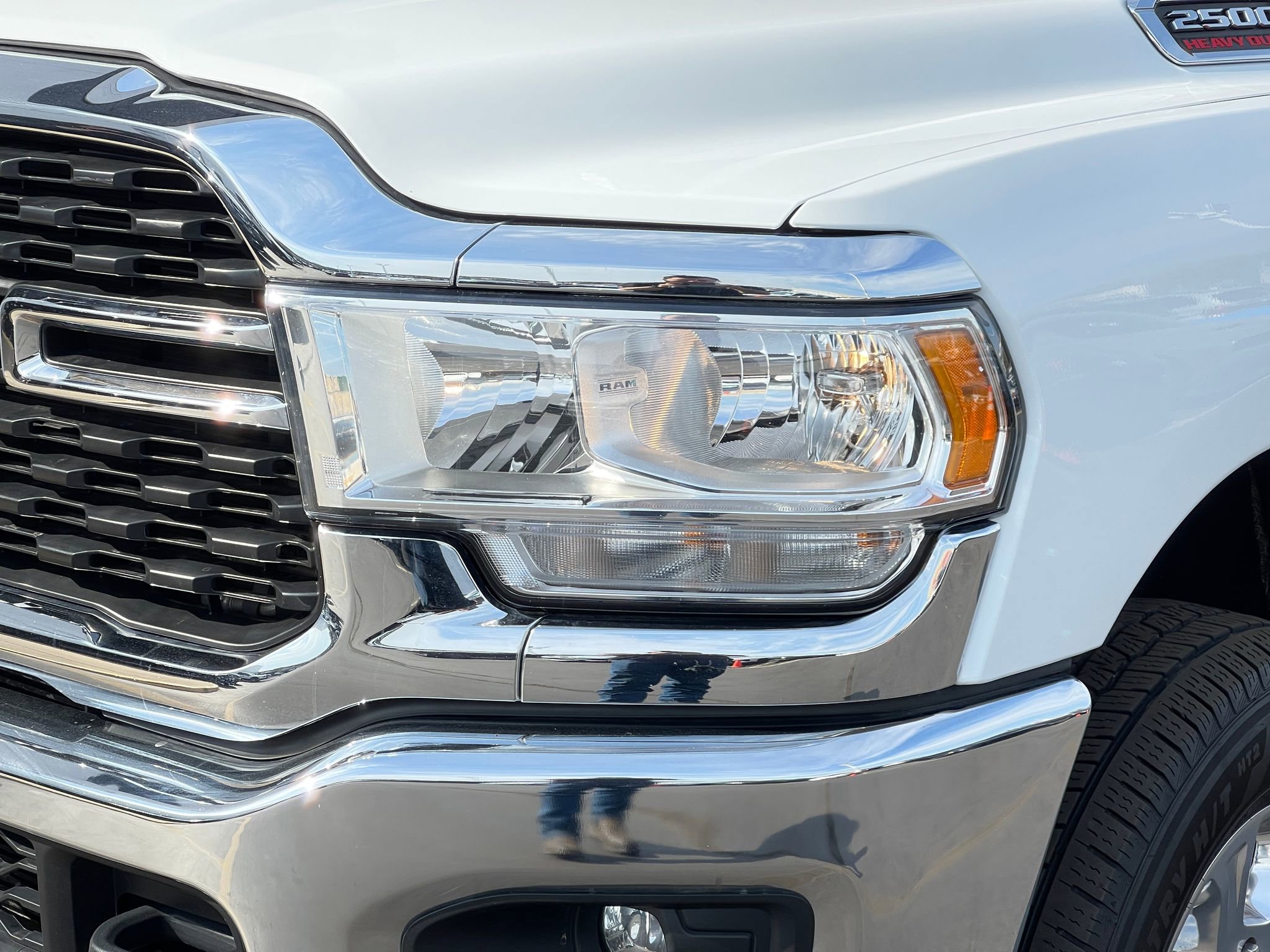 Used 2023 RAM 2500 Big Horn w/ Level 1 Equipment Group AWD/4WD image 29