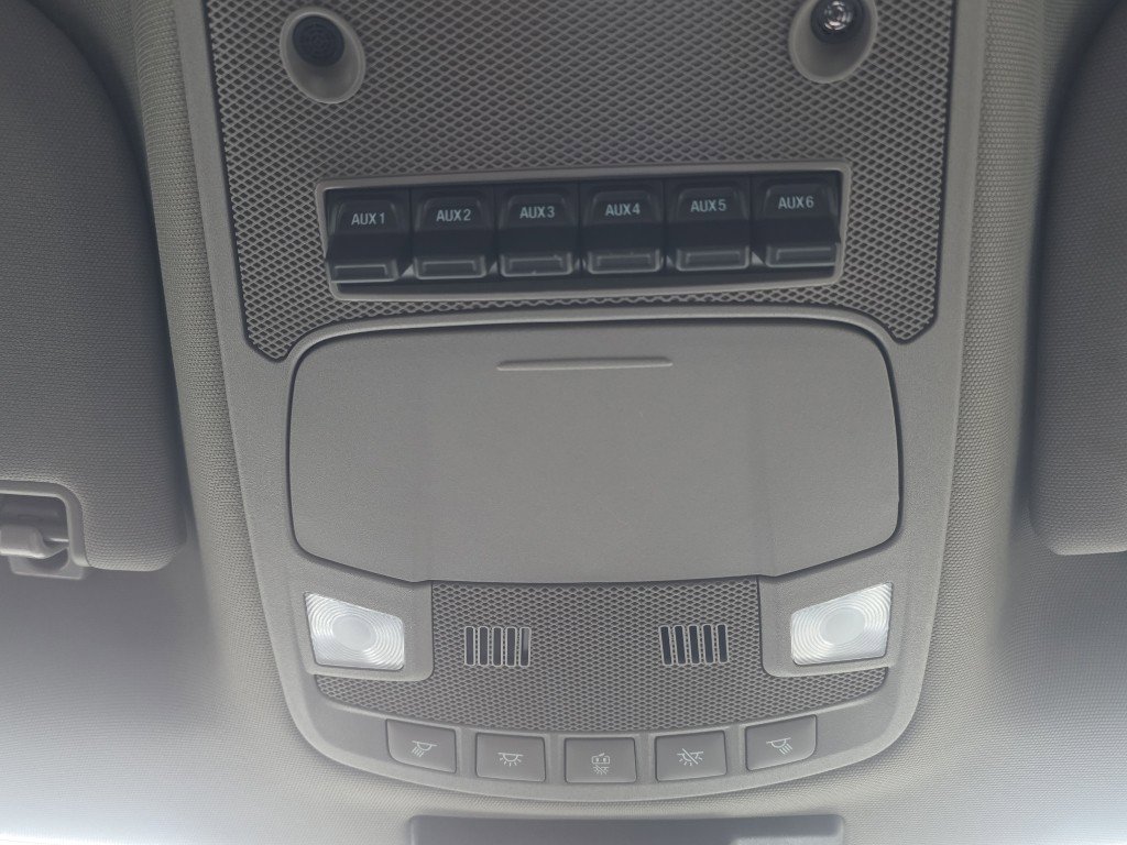 Used 2022 Ford F350 XLT w/ XLT Premium Package image 18