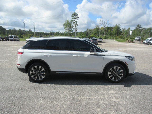 Used 2022 Lincoln Corsair Reserve w/ Elements Package FWD image 6
