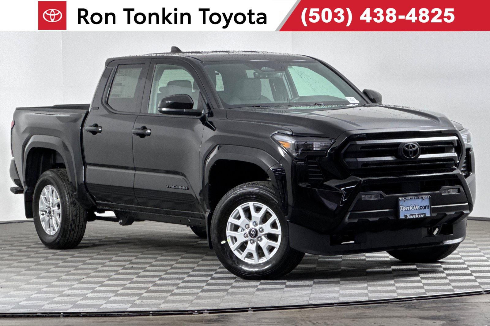 New 2025 Toyota Tacoma SR5