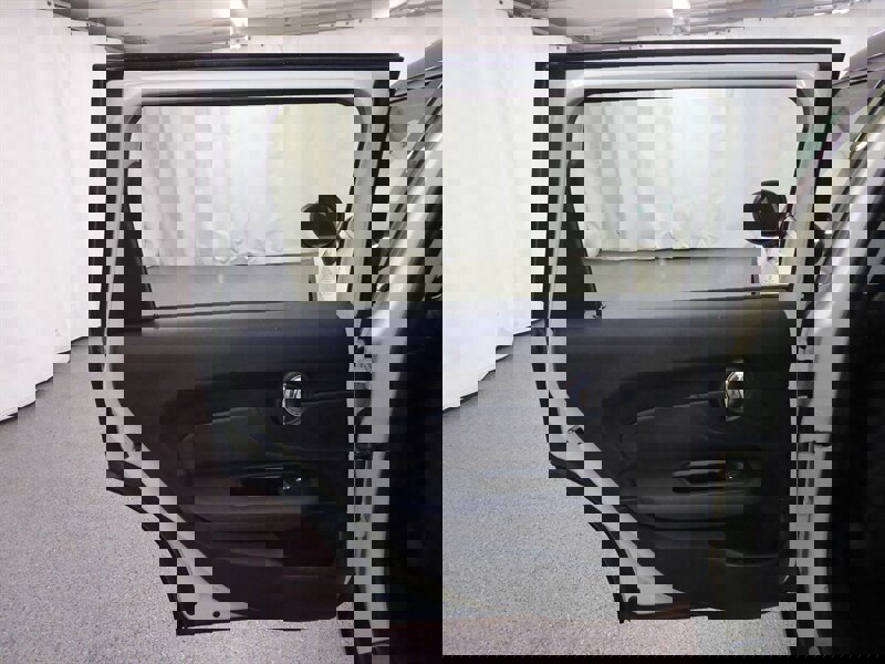 Used 2016 MINI Cooper Clubman image 28