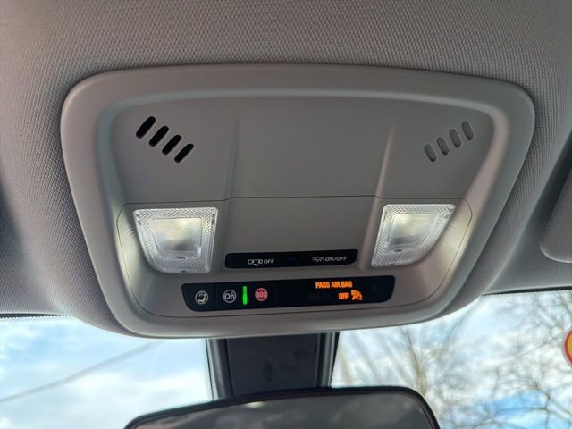 Used 2022 Chevrolet Malibu RS image 13