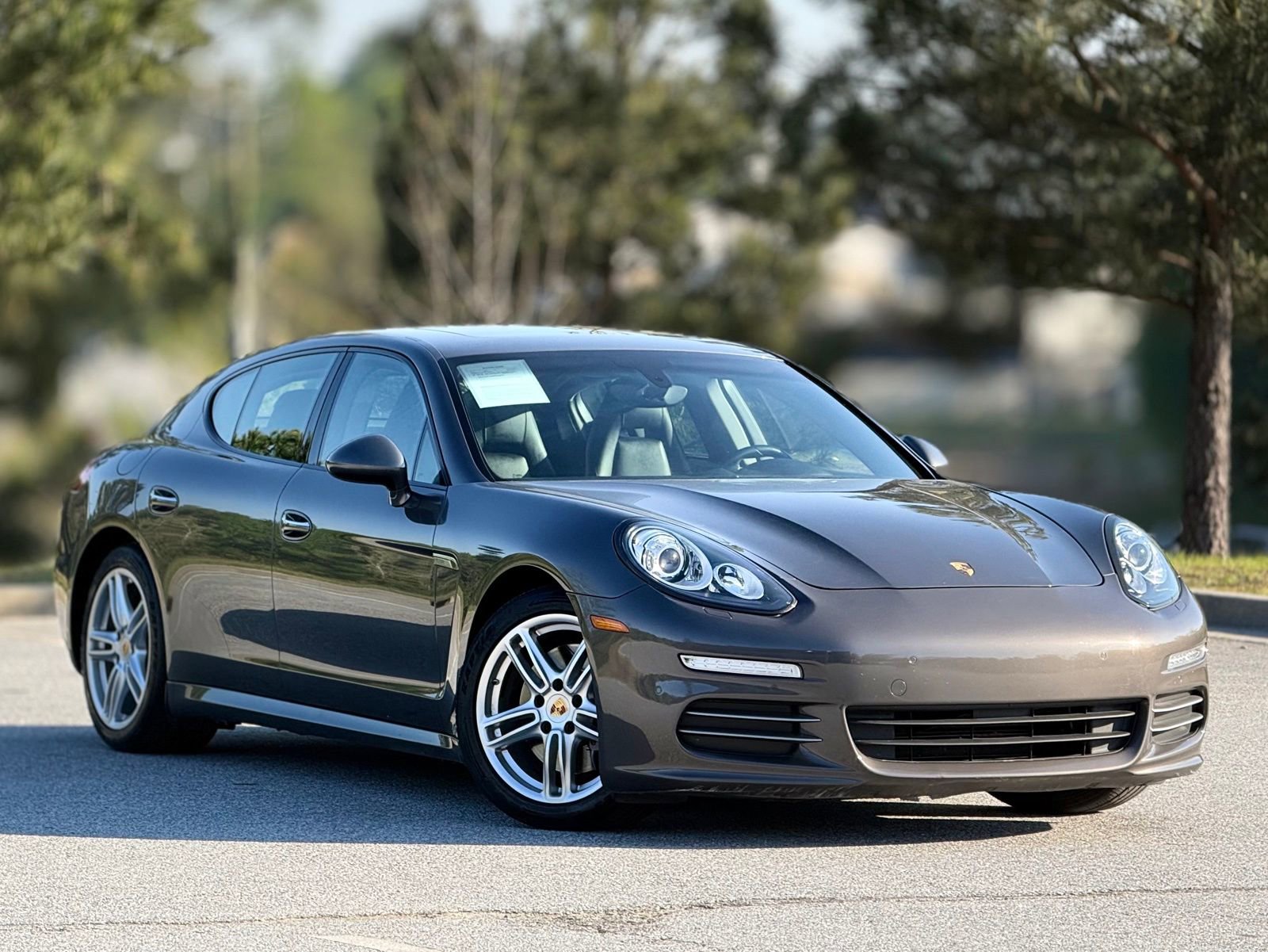 Used 2015 Porsche Panamera 4 image 13