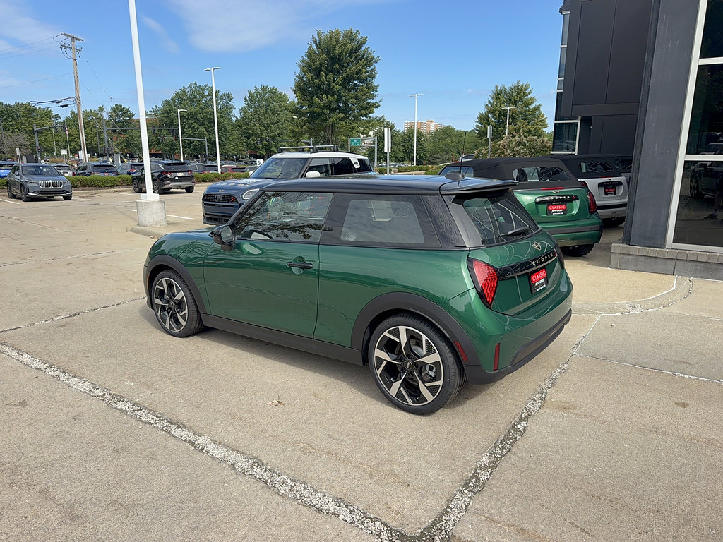New 2026 MINI Cooper S FWD image 3