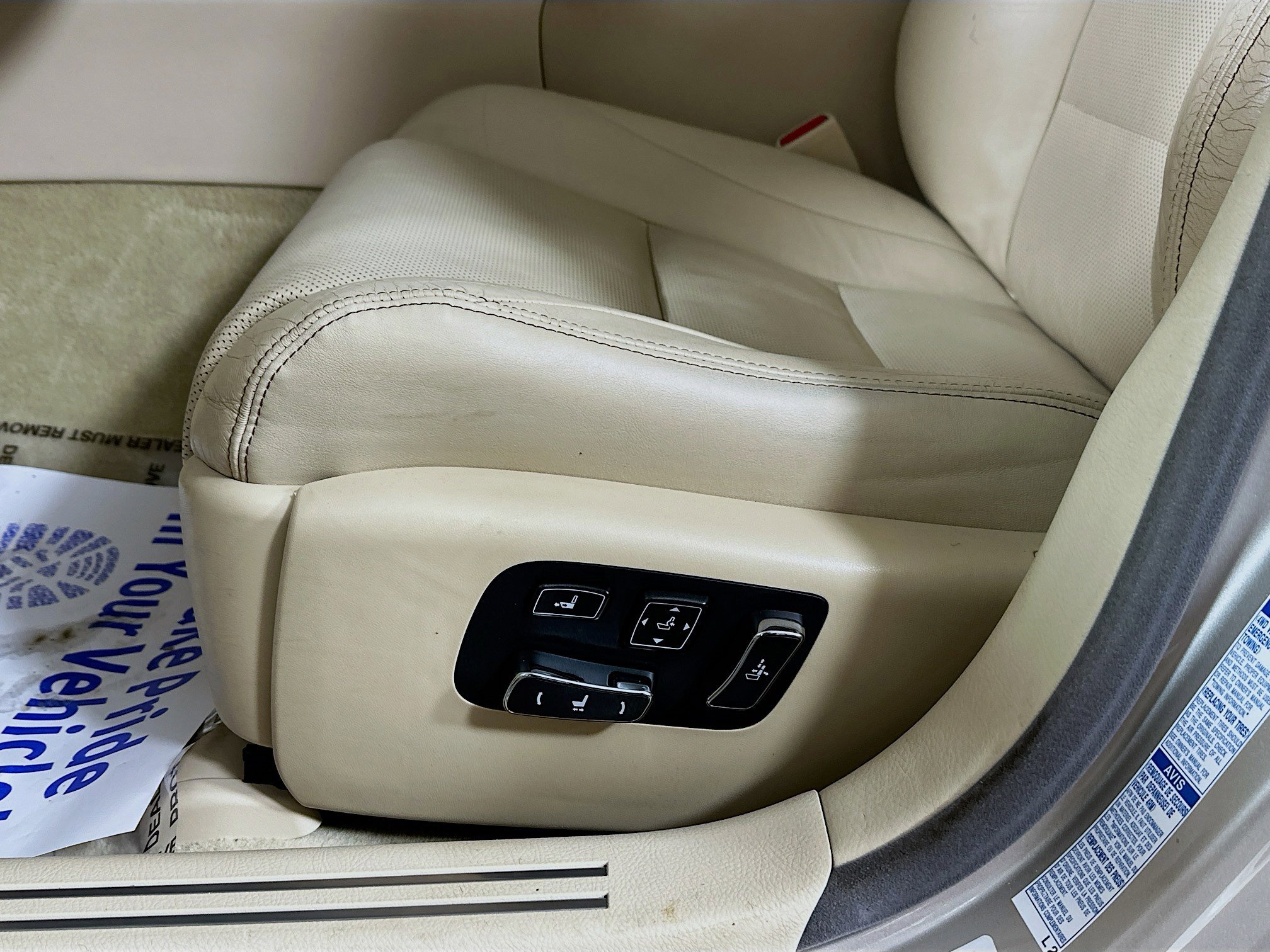 Used 2015 Lexus LS 460 AWD w/ Comfort Package image 20