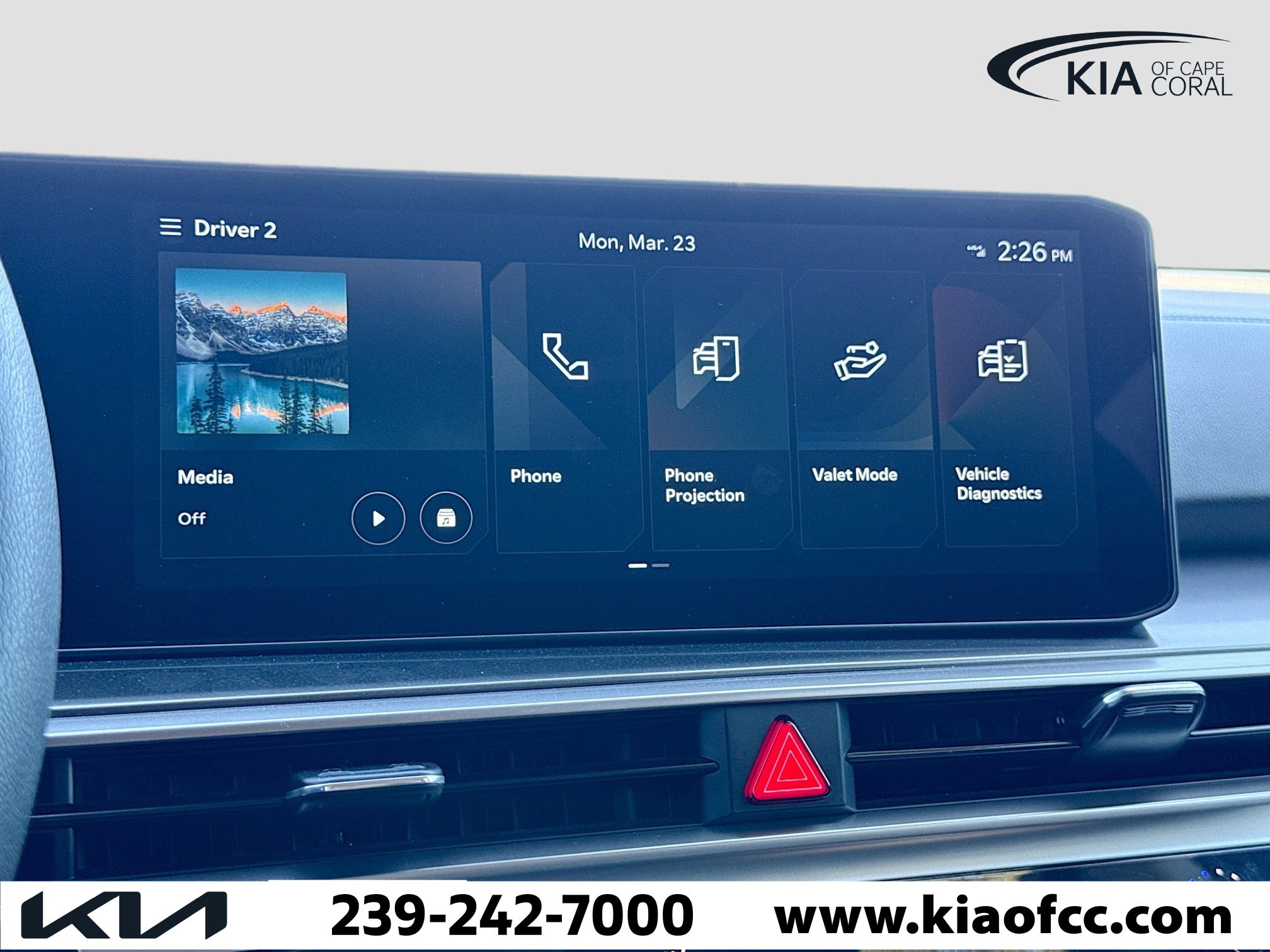 Certified 2025 Kia Sorento LX image 29