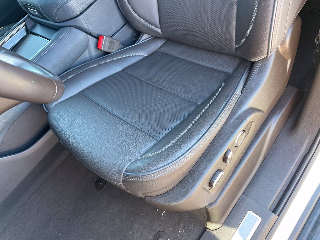 Used 2024 GMC Yukon XL Denali w/ Advanced Technology Package AWD/4WD image 24