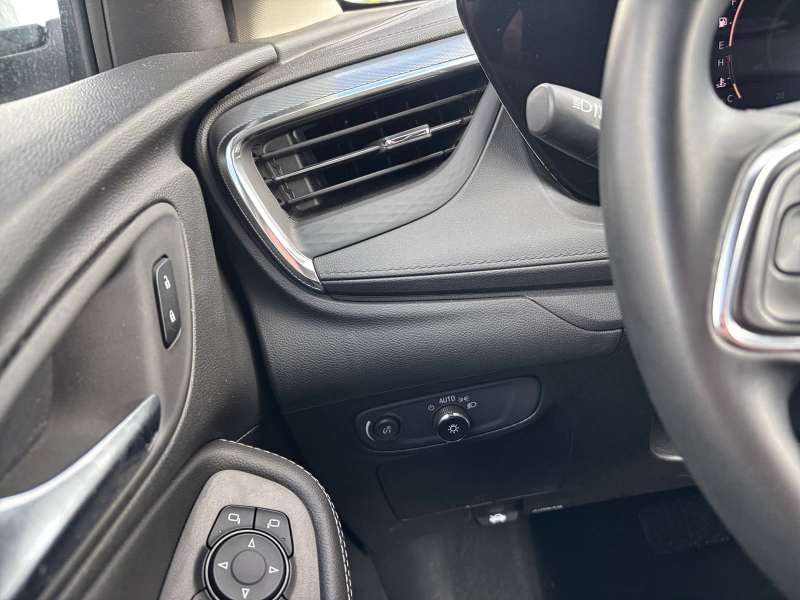 Used 2025 Buick Encore GX Preferred FWD image 33