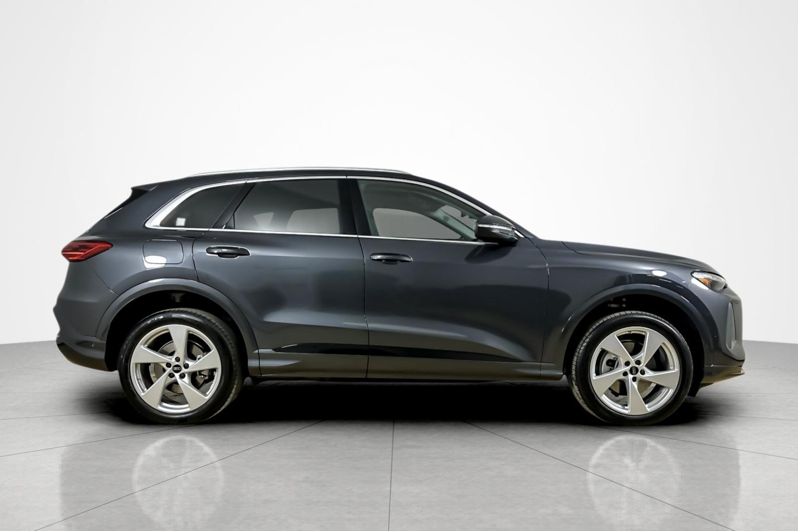 Used 2026 Audi Q5 Premium Plus AWD/4WD image 6