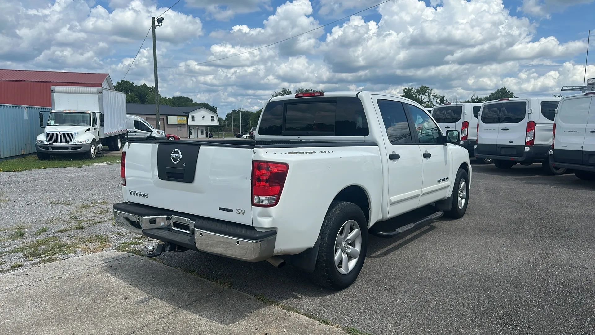 Used 2012 Nissan Titan SV w/ SV Value Truck Pkg image 4