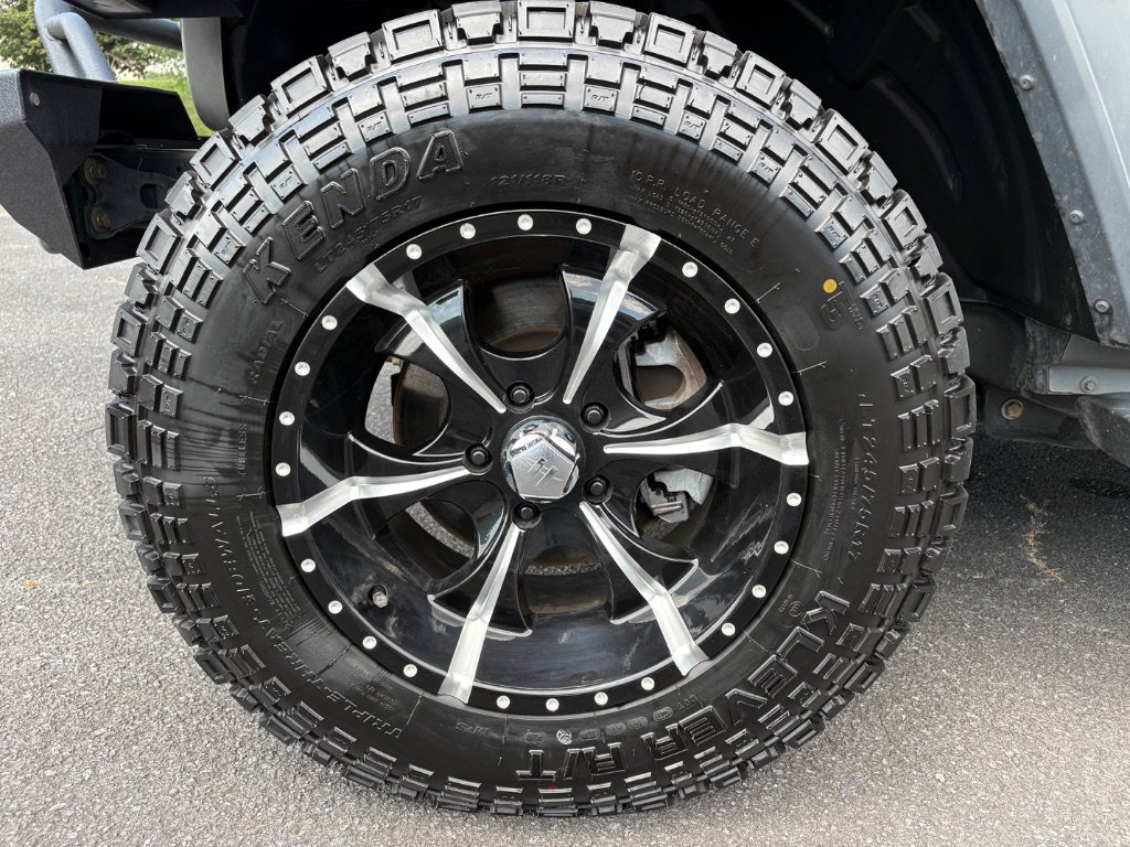 Used 2021 Jeep Wrangler Sport AWD/4WD image 9