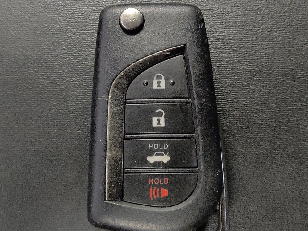 Used 2020 Toyota Corolla SE FWD image 32