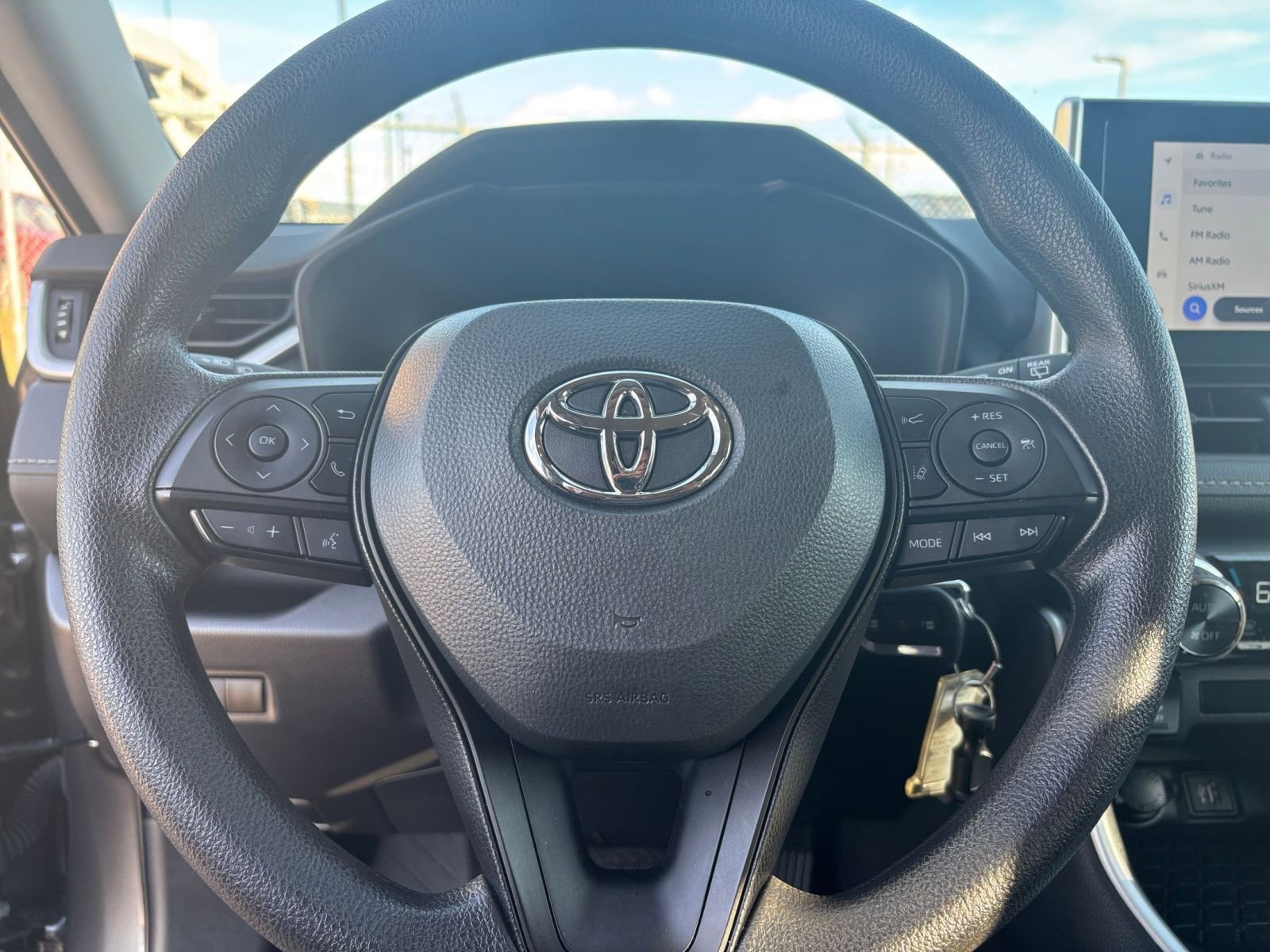 Used 2025 Toyota RAV4 LE image 25