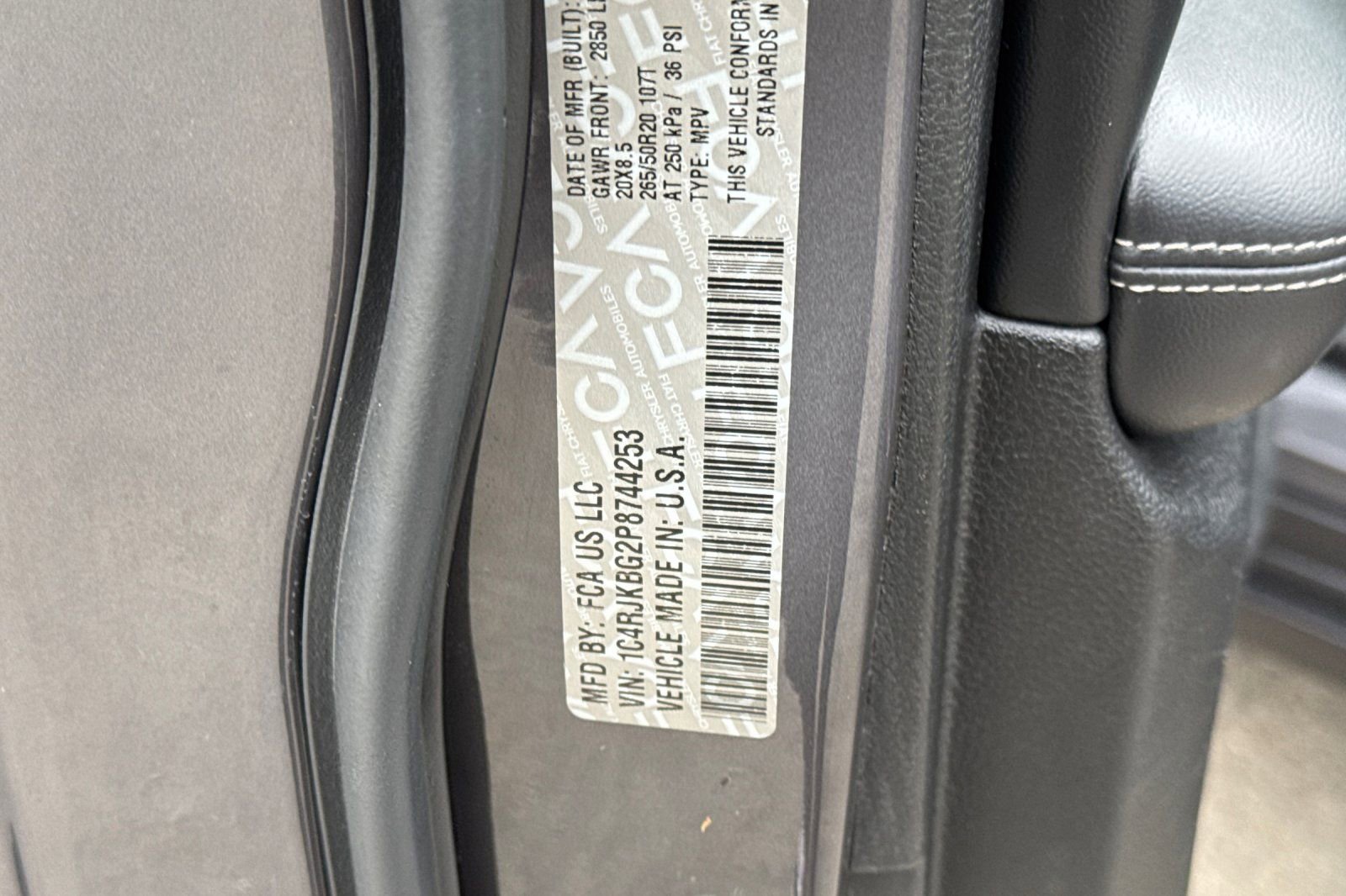 Used 2023 Jeep Grand Cherokee L Limited w/ Rear Seat Video Group I AWD/4WD image 30