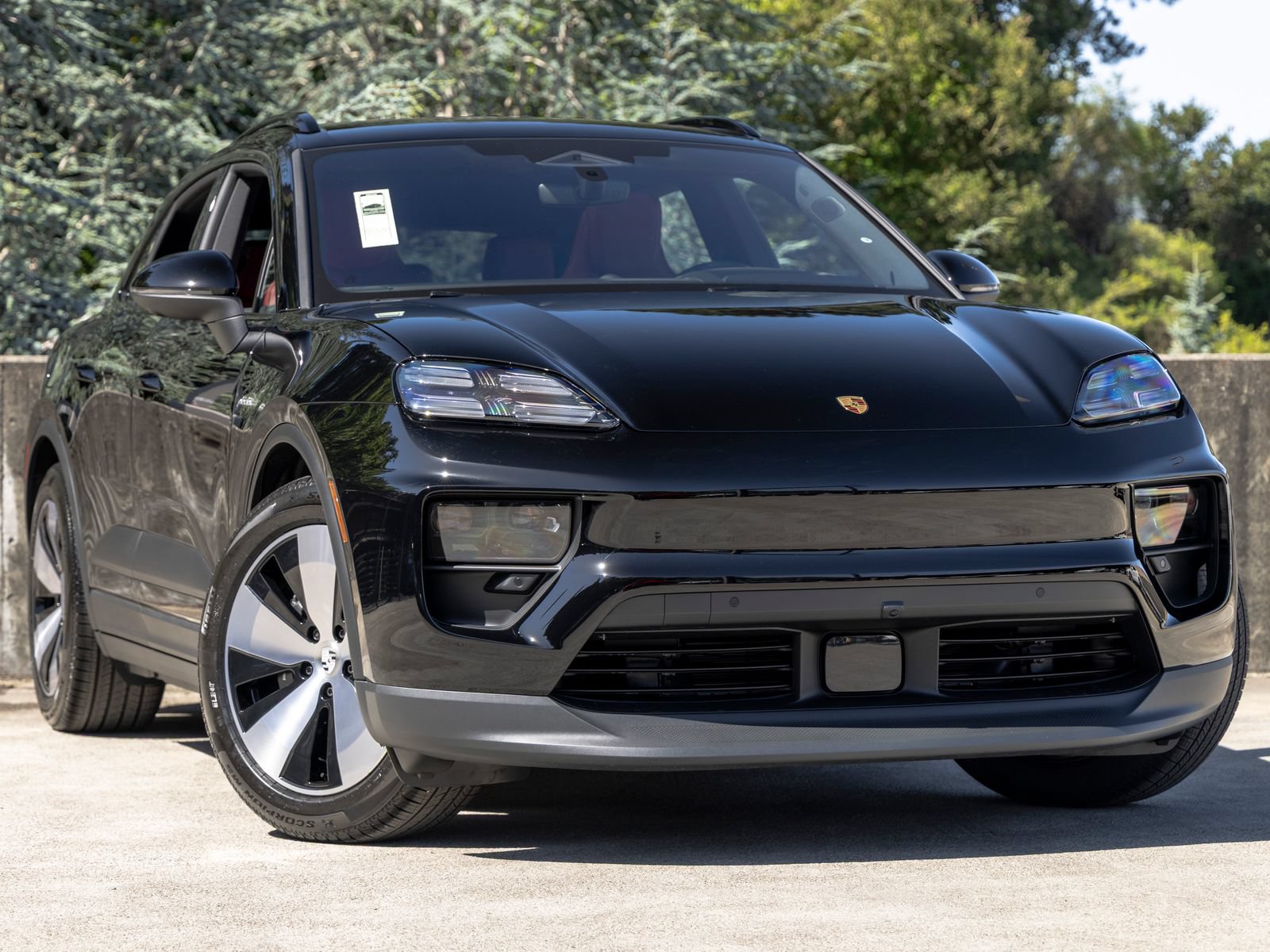 New 2026 Porsche Macan 4 Electric AWD/4WD image 6