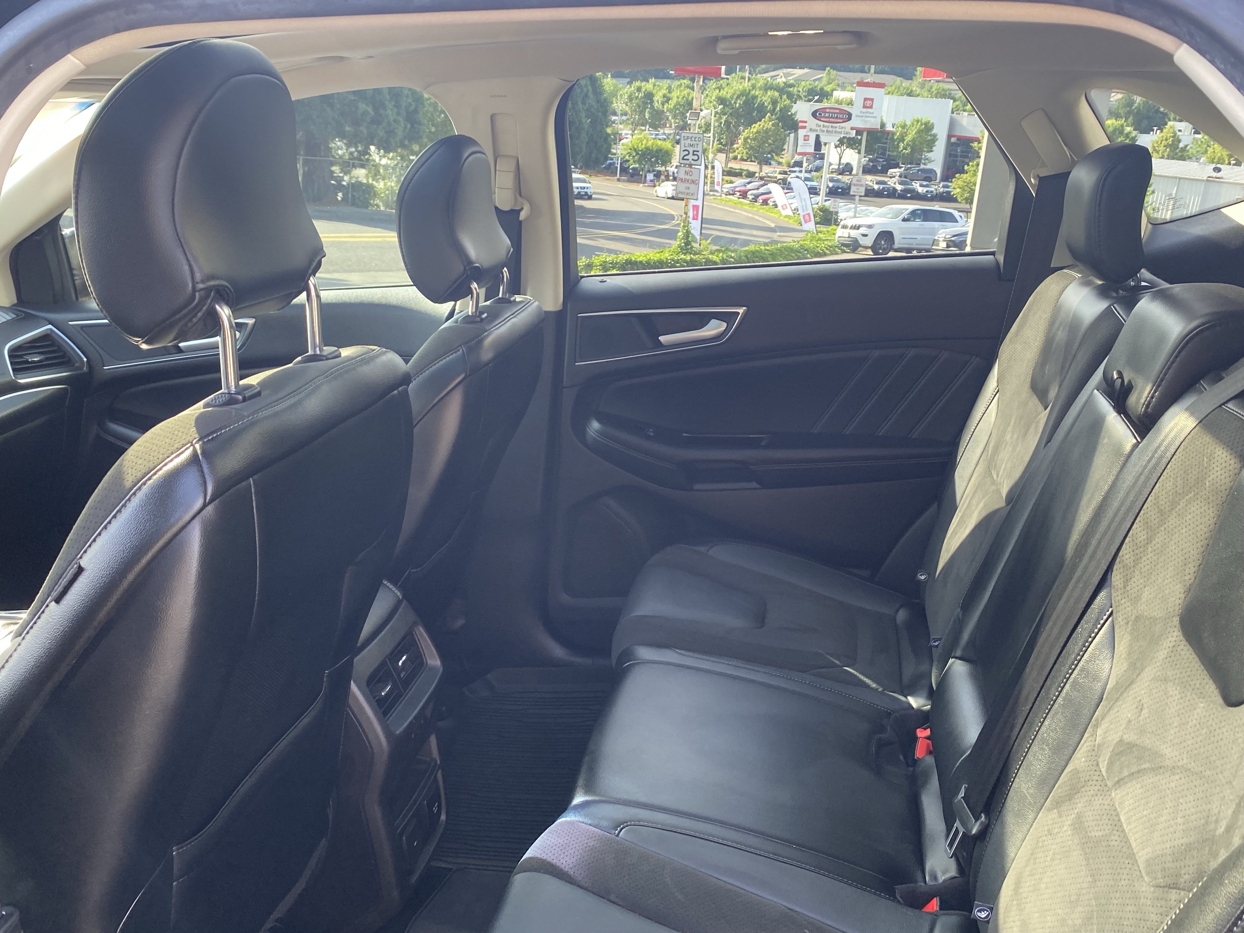 Used 2018 Ford Edge Sport w/ Equipment Group 401A AWD/4WD image 11