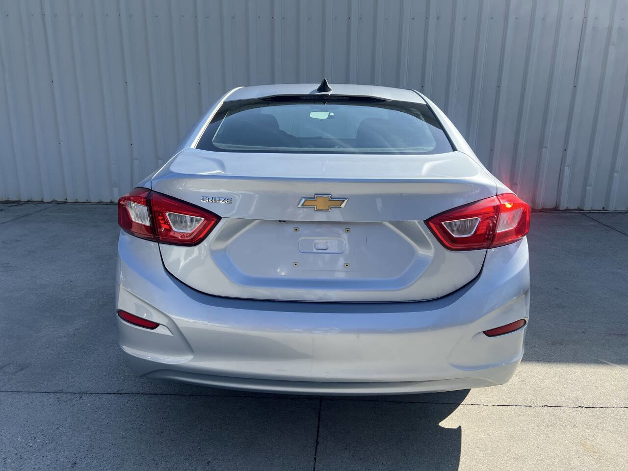 Used 2018 Chevrolet Cruze LS image 4