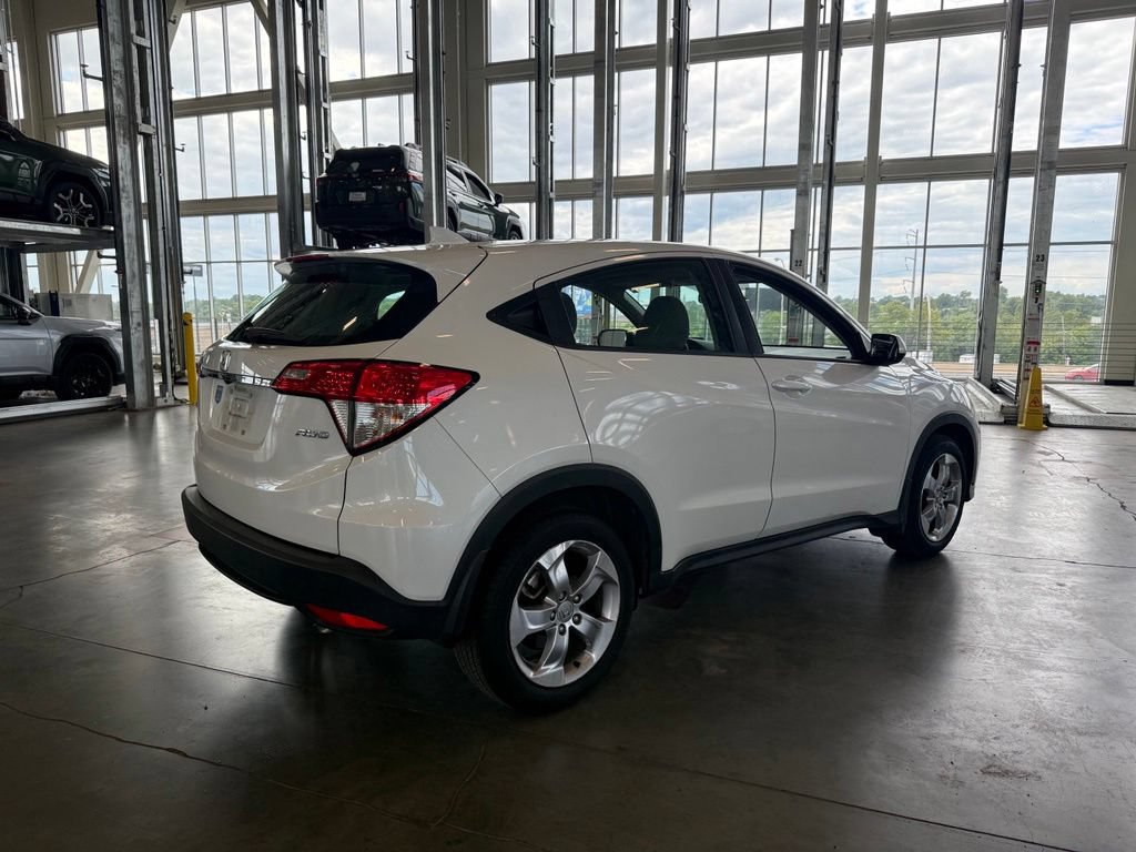 Used 2022 Honda HR-V LX image 3