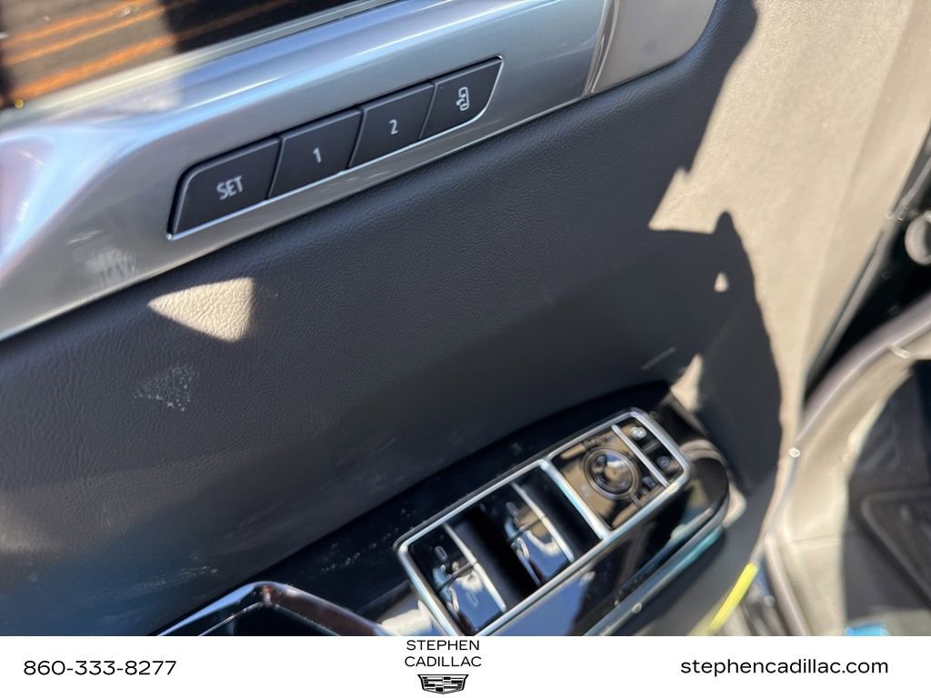 New 2026 Cadillac Escalade Luxury w/ Touring Package image 15