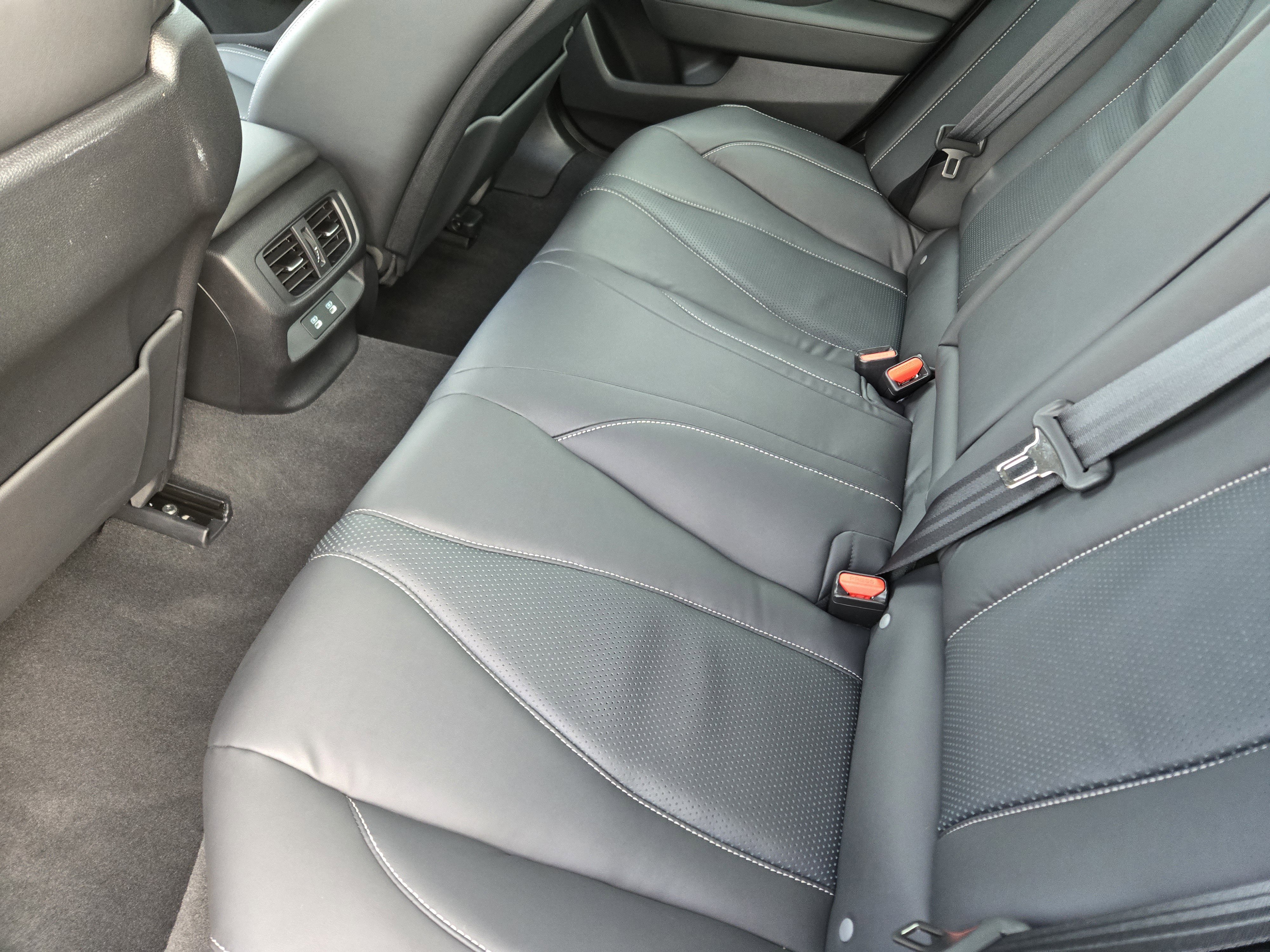 Certified 2025 Acura TLX w/ Technology Package image 29