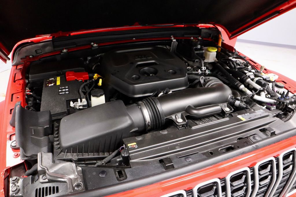 Used 2025 Jeep Wrangler Unlimited Sahara image 15